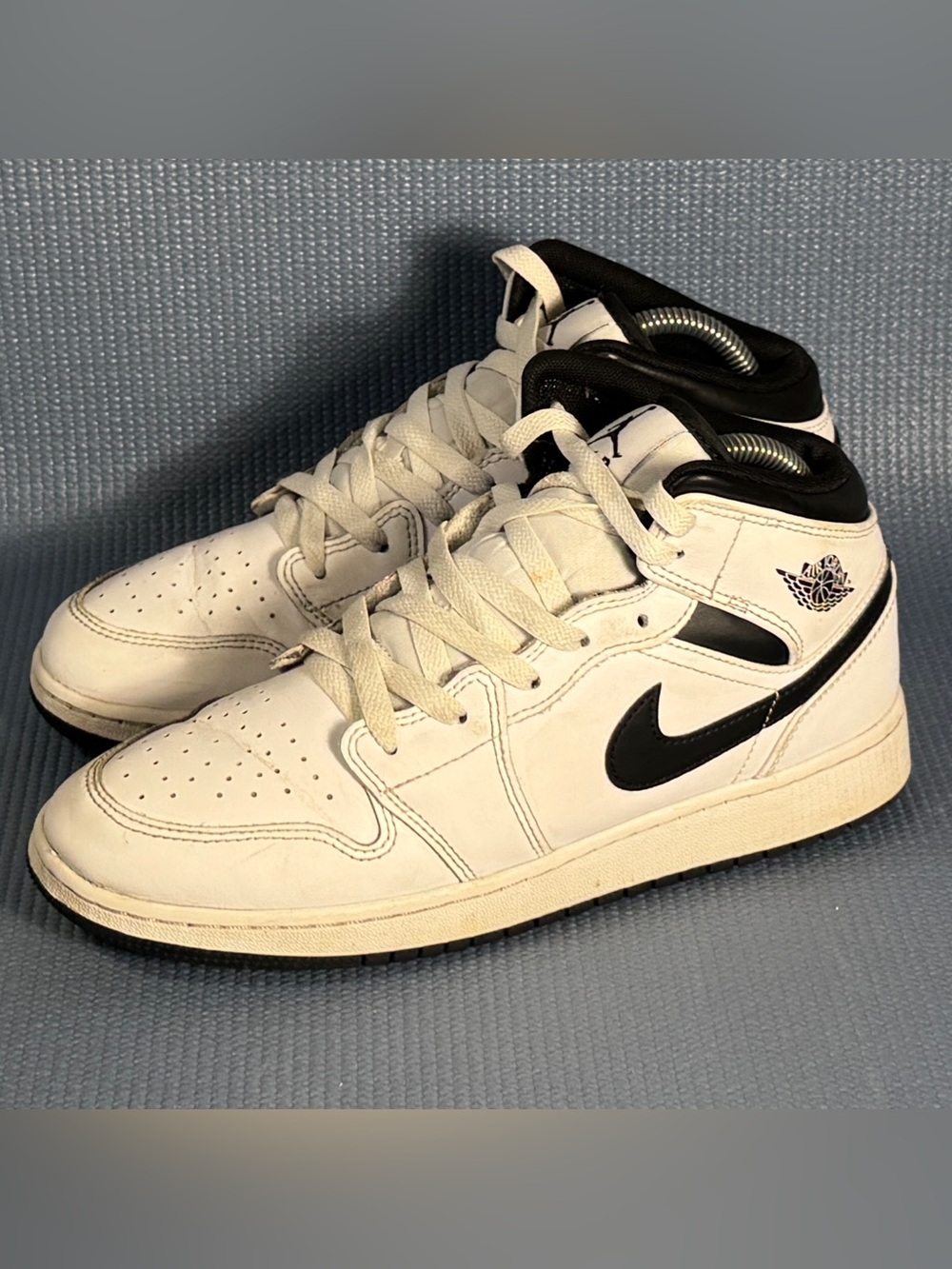 Nike Air Jordan 1 Mid Reverse Panda White Black Shoes DQ8423-132 Big Kid Size 7Y